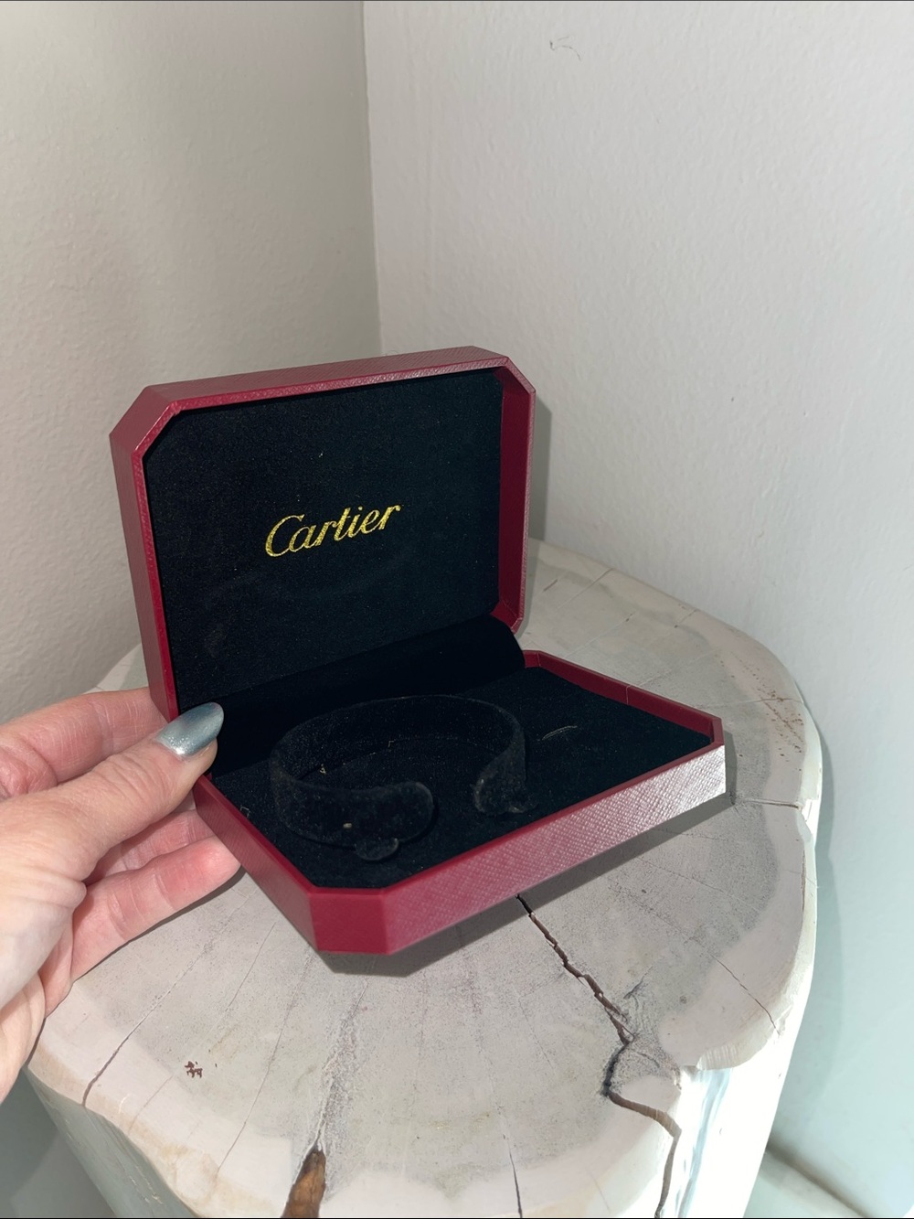 ✨🌹Cartier RARE Signature Jewelry Case🌹✨ authentic!! - Picture 2 of 2
